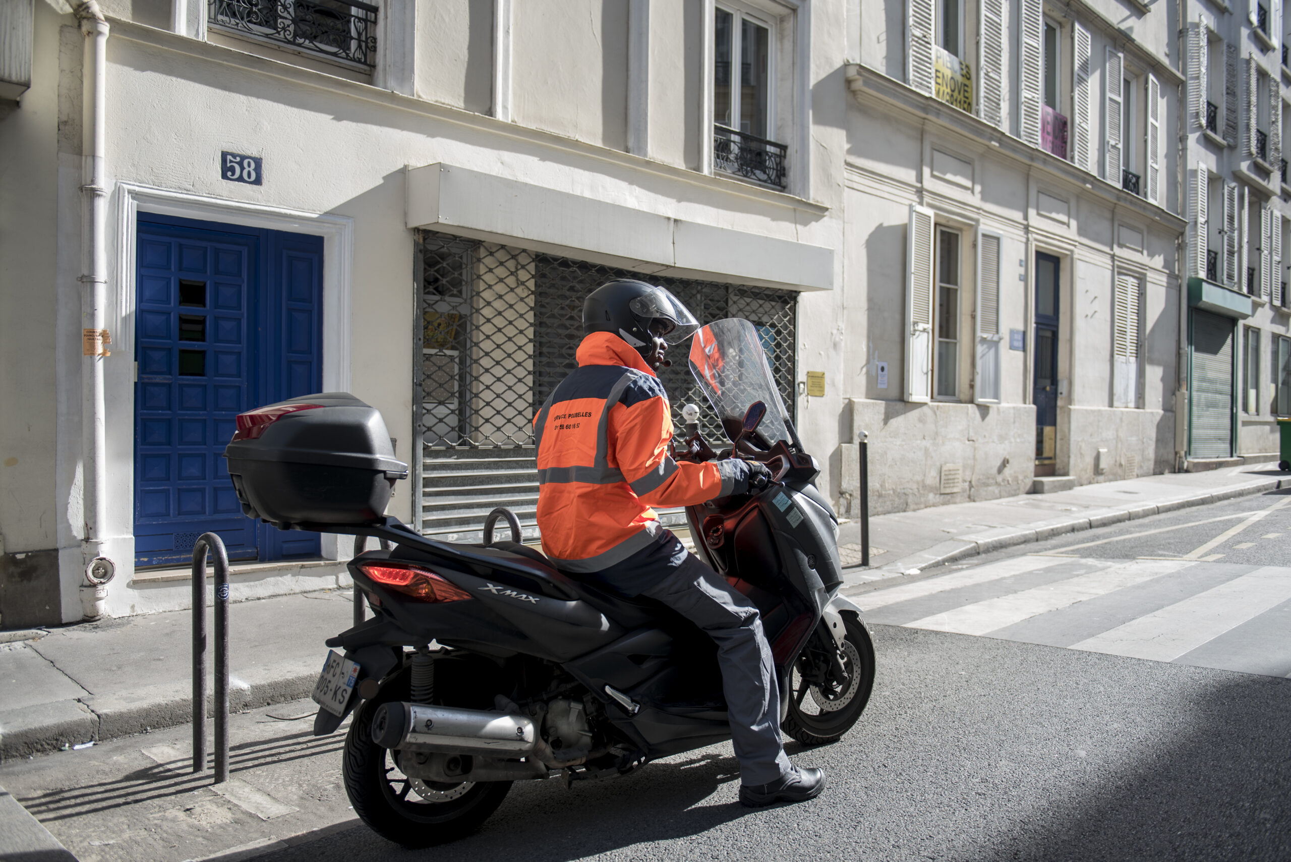 Un jour de collecte supplémentaire poubelles jaune à Paris